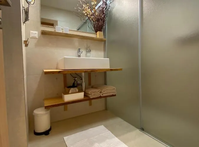 Impresia - Bernard Lejlighed *